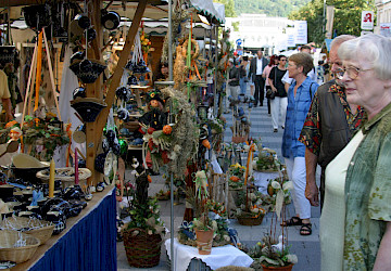 Kunsthandwerkerstand beim 8. Koblenzer Kunsthandwerkermarkt im Rahmen des Schängelmarktes