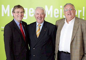 Alexander Baden, HwK-Präsident Karl-Heinz Scherhag, HwK-Hauptgeschäftsführer Karl-Jürgen Wilbert