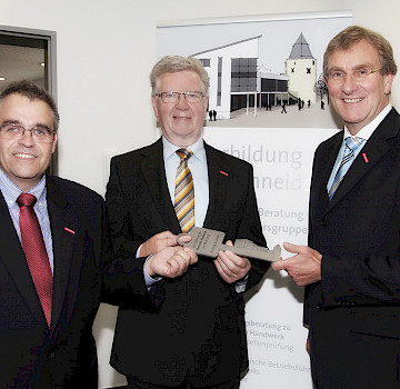 Schlüsselübergabe für die Hunsrück-Akademie in Simmern