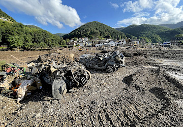 Durch die Flut verwüstete Landschaft